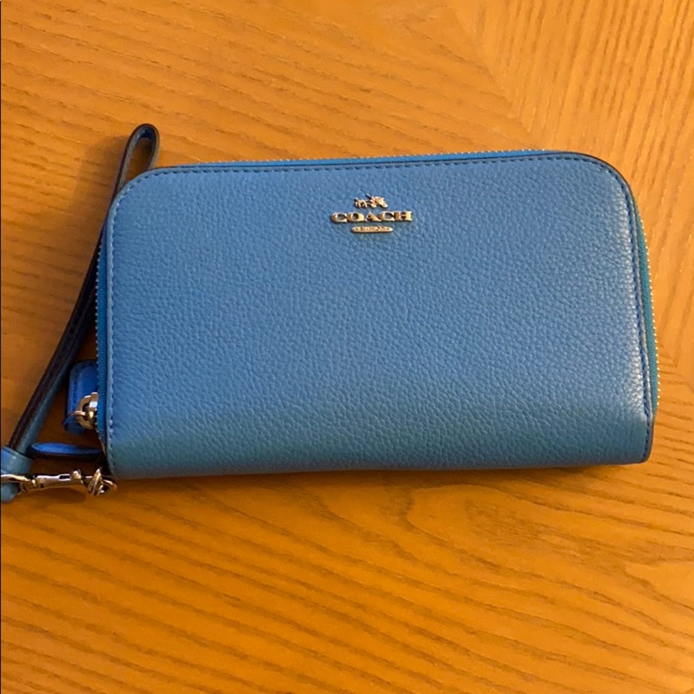 Coach double zip wristlet